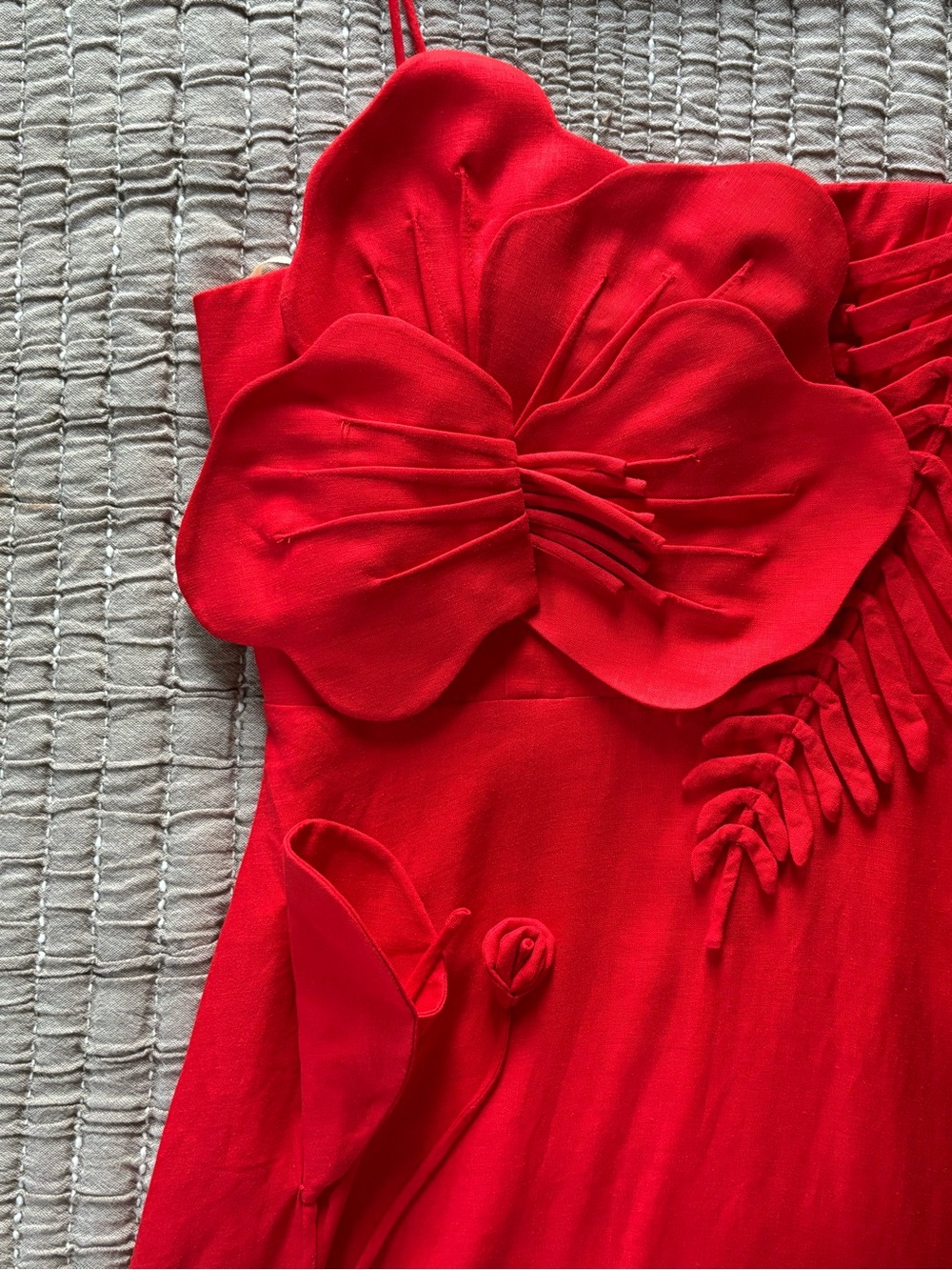 NWT - FARM Rio Garden Appliqué Linen Blend Midi Dress Red - Size: Medium - Picture 8 of 11